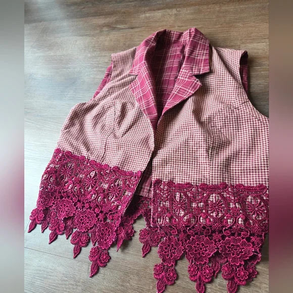 Vintage Hand Made Reversible Maroon Plaid Western Vest with Lace Fringe, size S - Picture 7 of 7